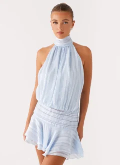 Halterneck Dream Dress – Zeitlose Eleganz mit verspieltem Twist