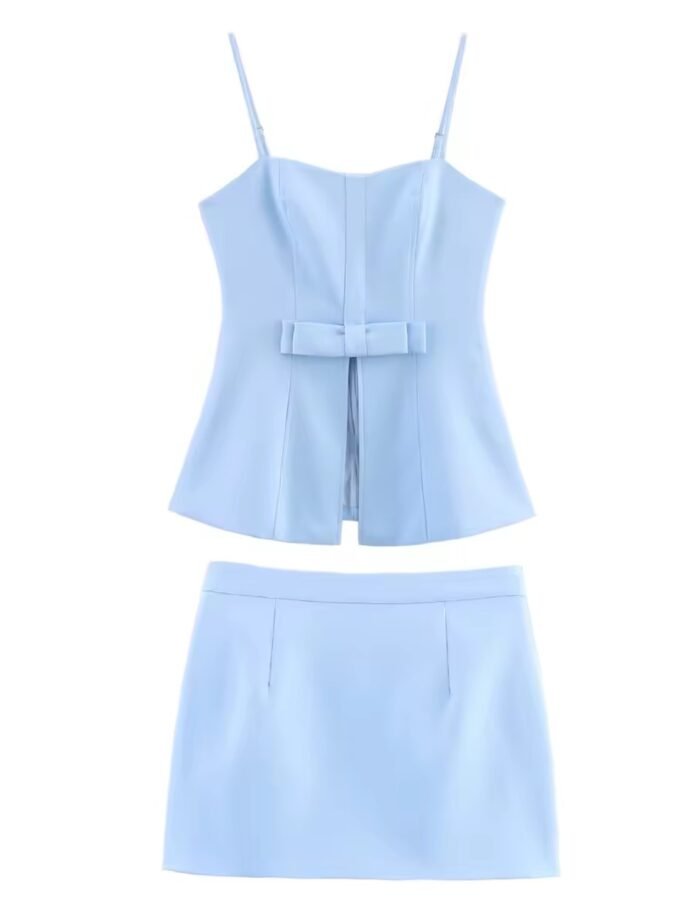 Blue Belle – 2-teiliges Sommer-Set aus Top & Minirock in Babyblau