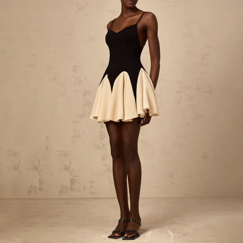 Elegantes Trägerkleid mit ausgestelltem Rock – Modern & Feminin - Image 6