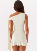 Asymmetrisches Kleid „Elegant Charm“ – Cremeweiß