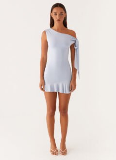 Asymmetrisches Kleid „Elegant Charm“ – Cremeweiß