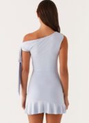 Asymmetrisches Kleid „Elegant Charm“ – Cremeweiß