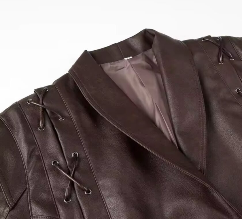 Besellics Suede-Optik Damenjacke – Dunkelbraun mit Taillengürtel & Schnürdetails - Image 5